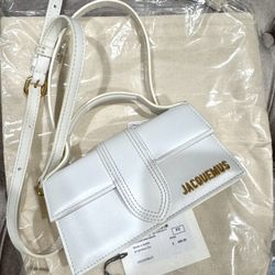 JACQUEMUS Women's Le Bambino Leather Handbag with Removable Shoulder Strap