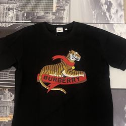 Camiseta Burberry