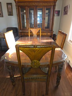 Dining Room Set – Table, 6 Chairs & Hutch