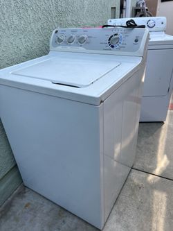 GE WASHER AND DRYER SET