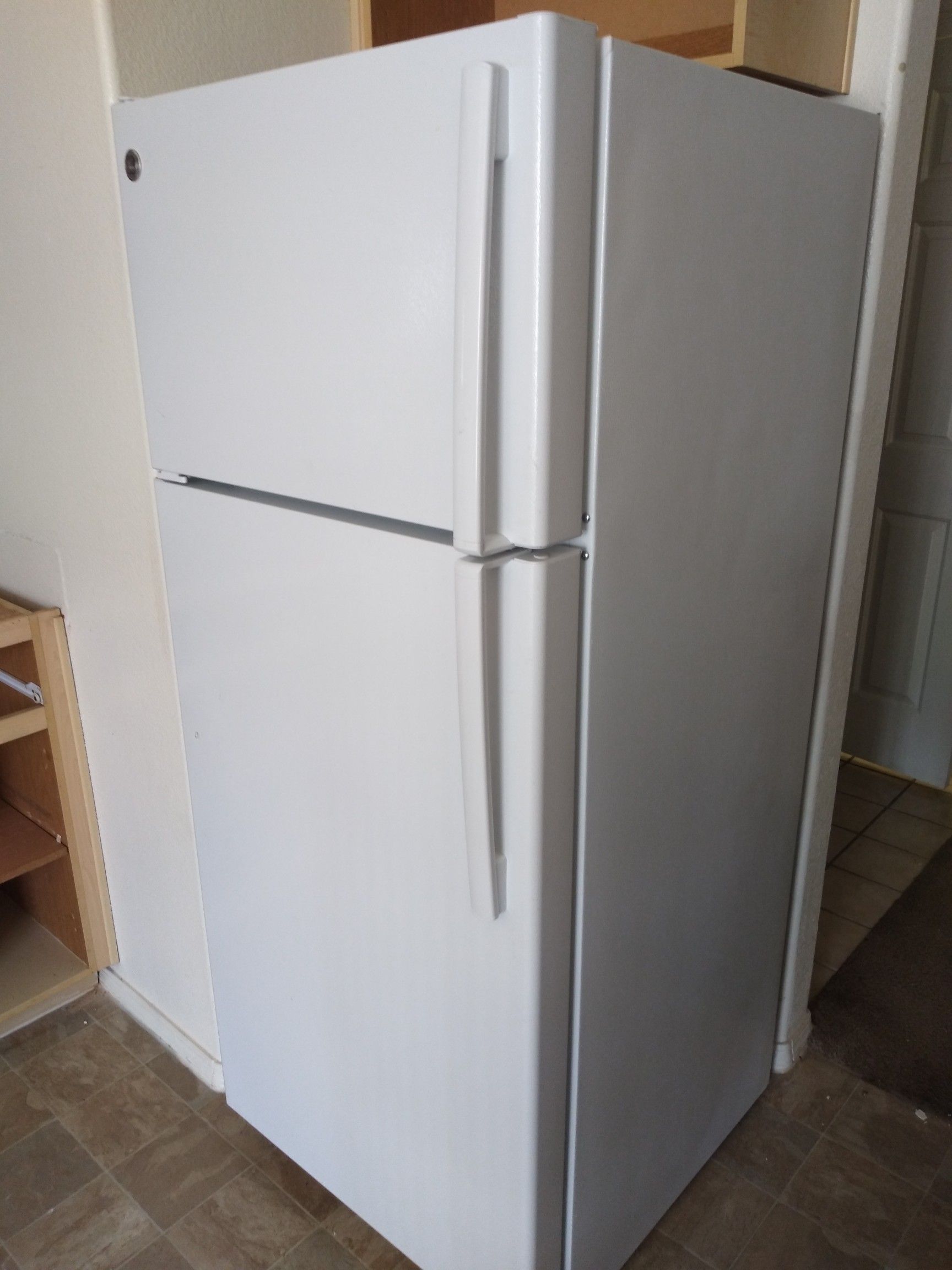 2018 model GE refrigerator