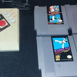 NES GAME AND CONTROLLER BUNDLE...