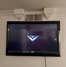 Vizio Flat Screen TV - 37”