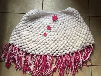 Poncho size 6-7