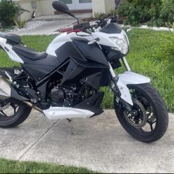 2023 VITACCI GTO  350 Sport Bike  5,000  Miles