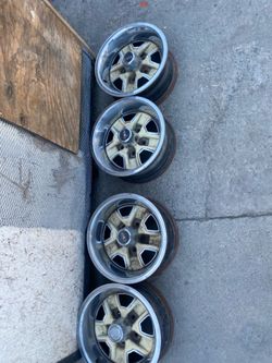 G body Rims Cutlass, cap beauty rings all clean