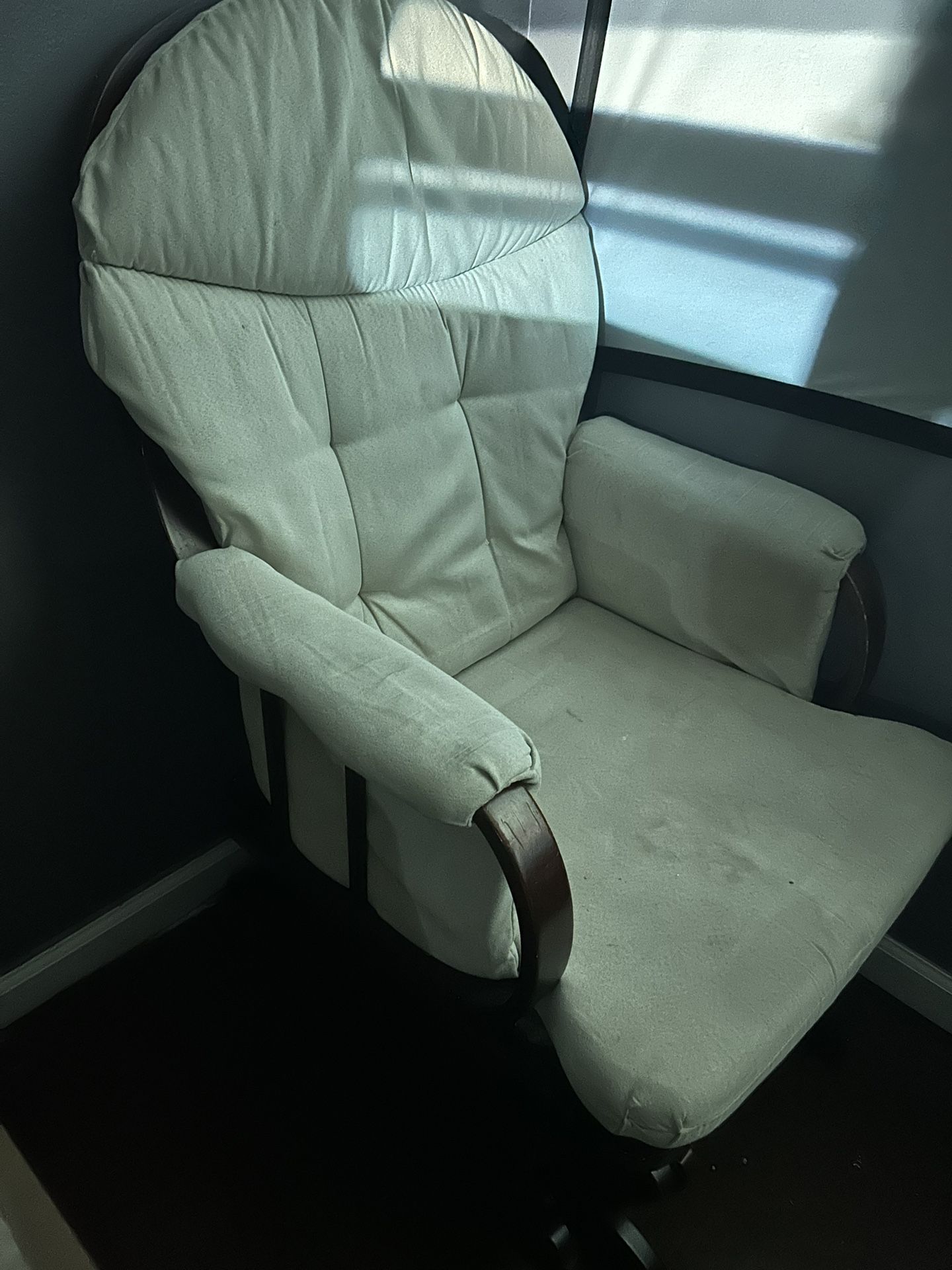 Glider chair