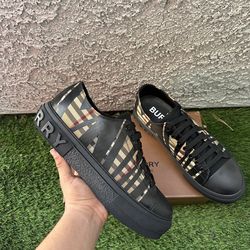 Burberry black for men
