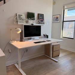 Productivity White Sit/Stand Desk, Perfect Condition!