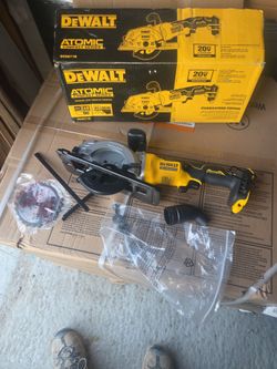 Dewalt circular saw  4 1/2