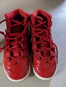 Boys Jordans size 13