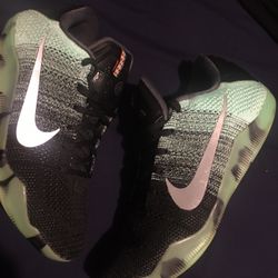 Kobe 11 Northern Lights/All Stars Size 12