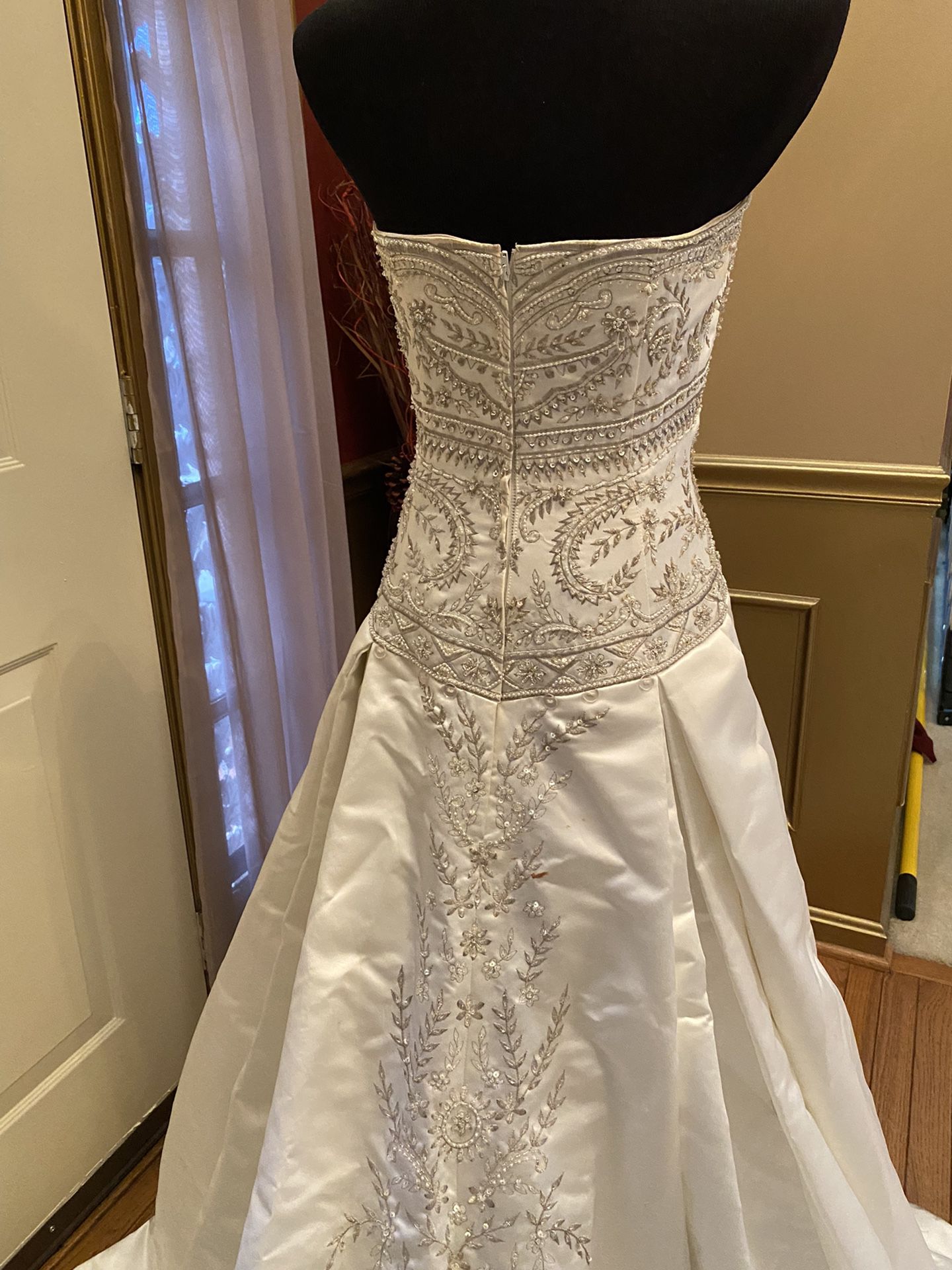 Casa Blanca Wedding Dress (size 8)