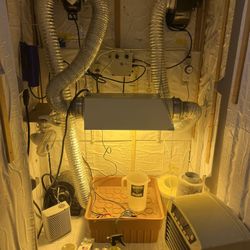 Hydroponic Grow Cabinet