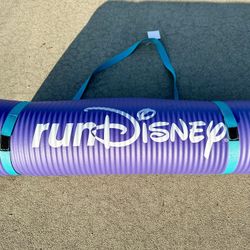 Run Disney Echelon Yoga Mat Purple 2025 Disneyland Half Marathon RunDisney DisneyParks 