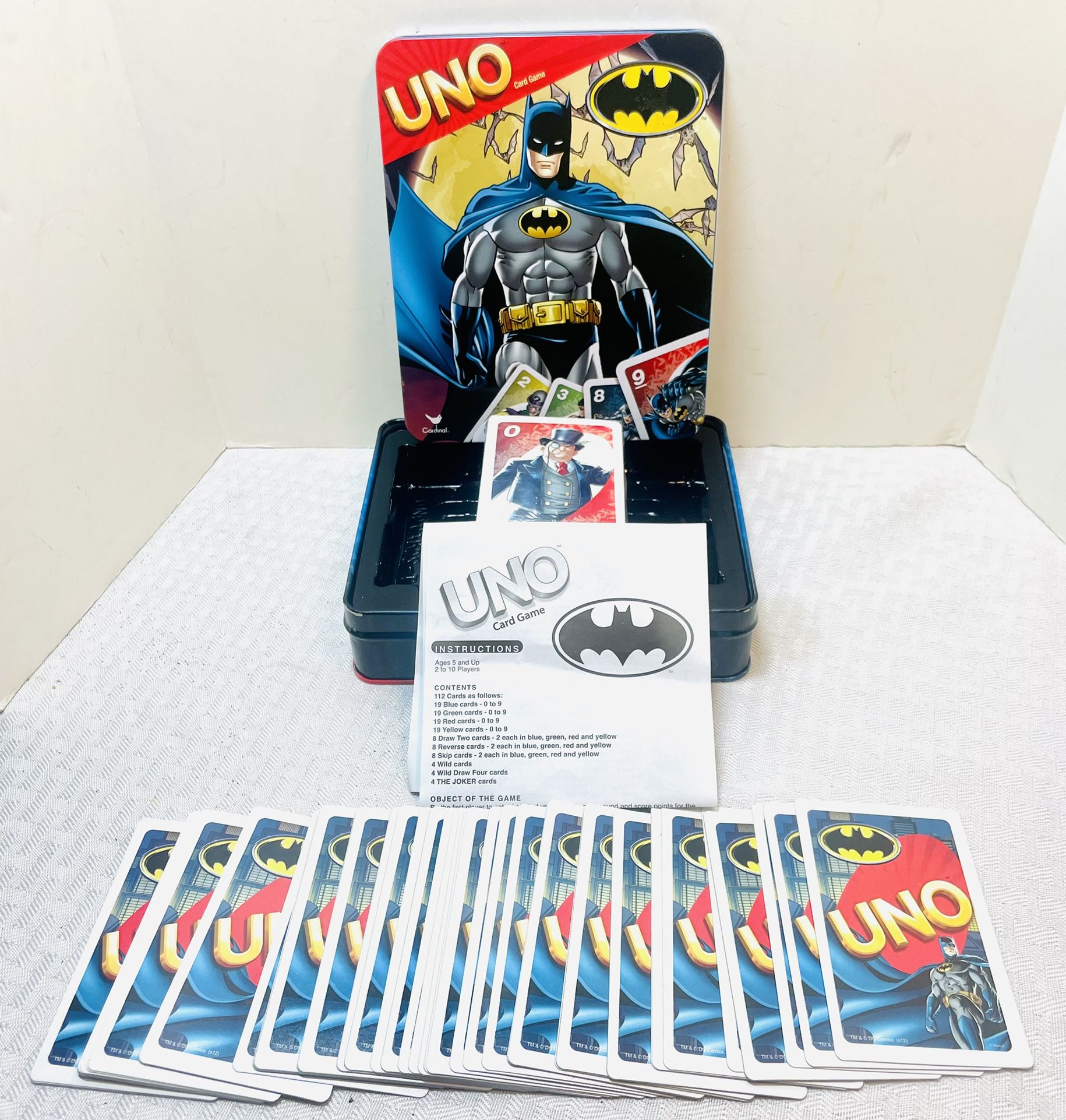 2012 Cardinal Industries Batman UNO Card game