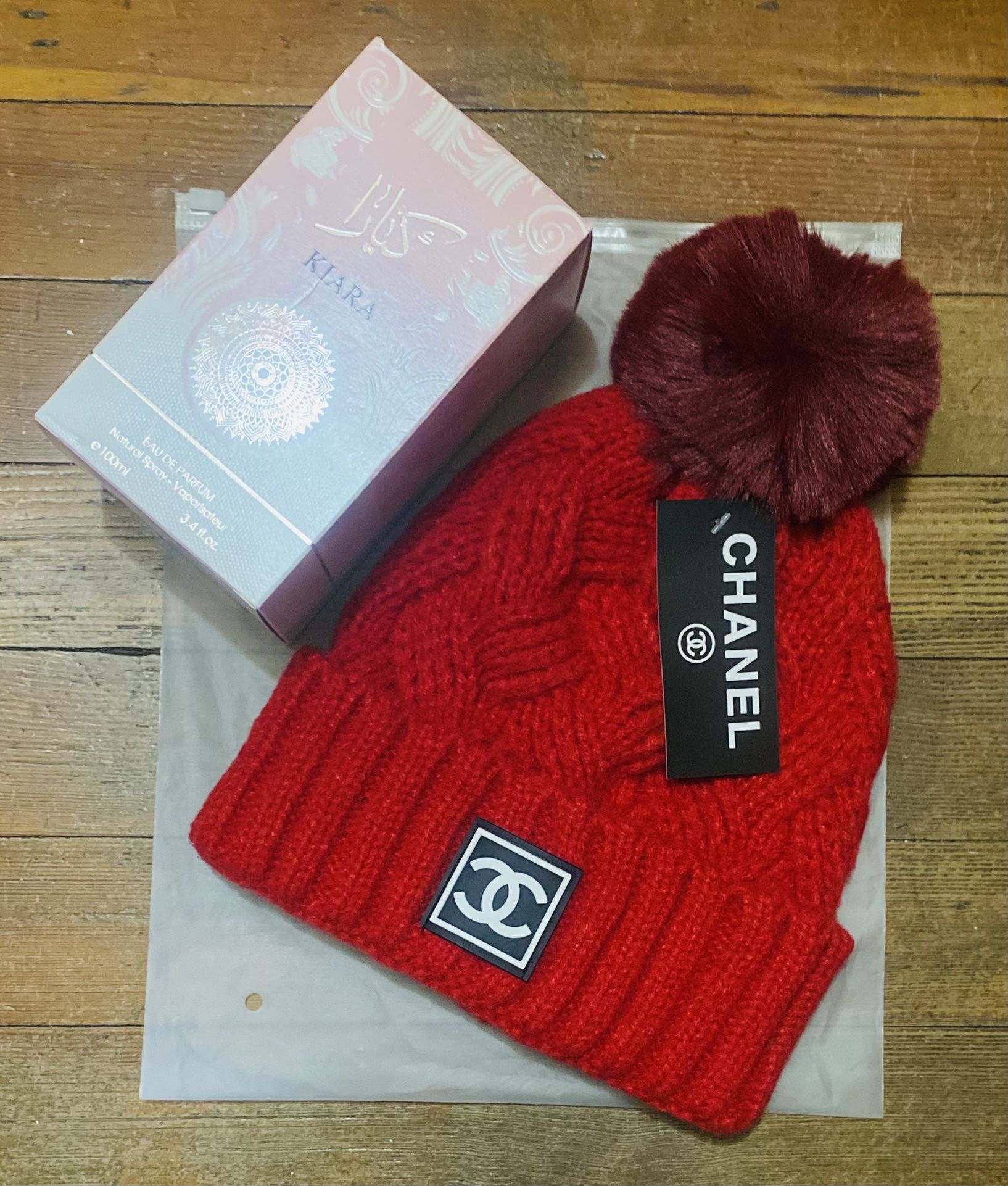 Bundle Gift Set Beanie With Perfume