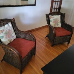 Pier1 Chairs with Table