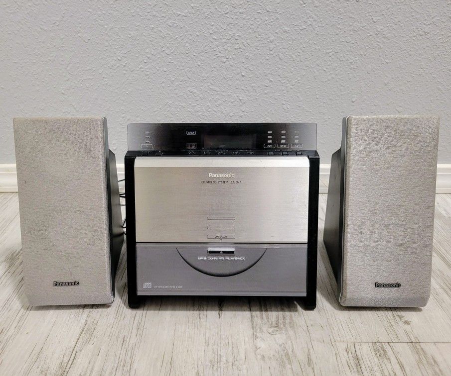 Panasonic SA-EN7 CD Stereo System MP3/CD-R/RW AUX-IN Micro Bookshelf speakers