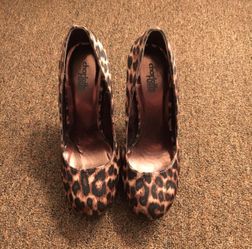 Charlotte Russe Cheetah Print Heels Size 7