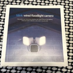 Blink Wired Floodlight Camera – Smart security camera, 2600 lumens, HD live view, enhanced motion detection, built-in siren, Works with Alexa – 1 came