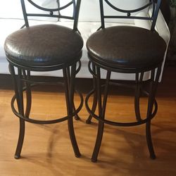 Swivel Bar Stools 