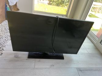 Samsung UN32EH4050F 32” LED TV 2 HDMI with stand