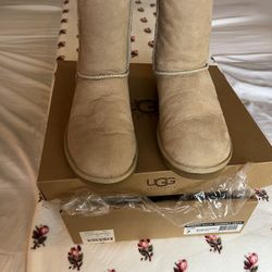 UGG Classic Short boots