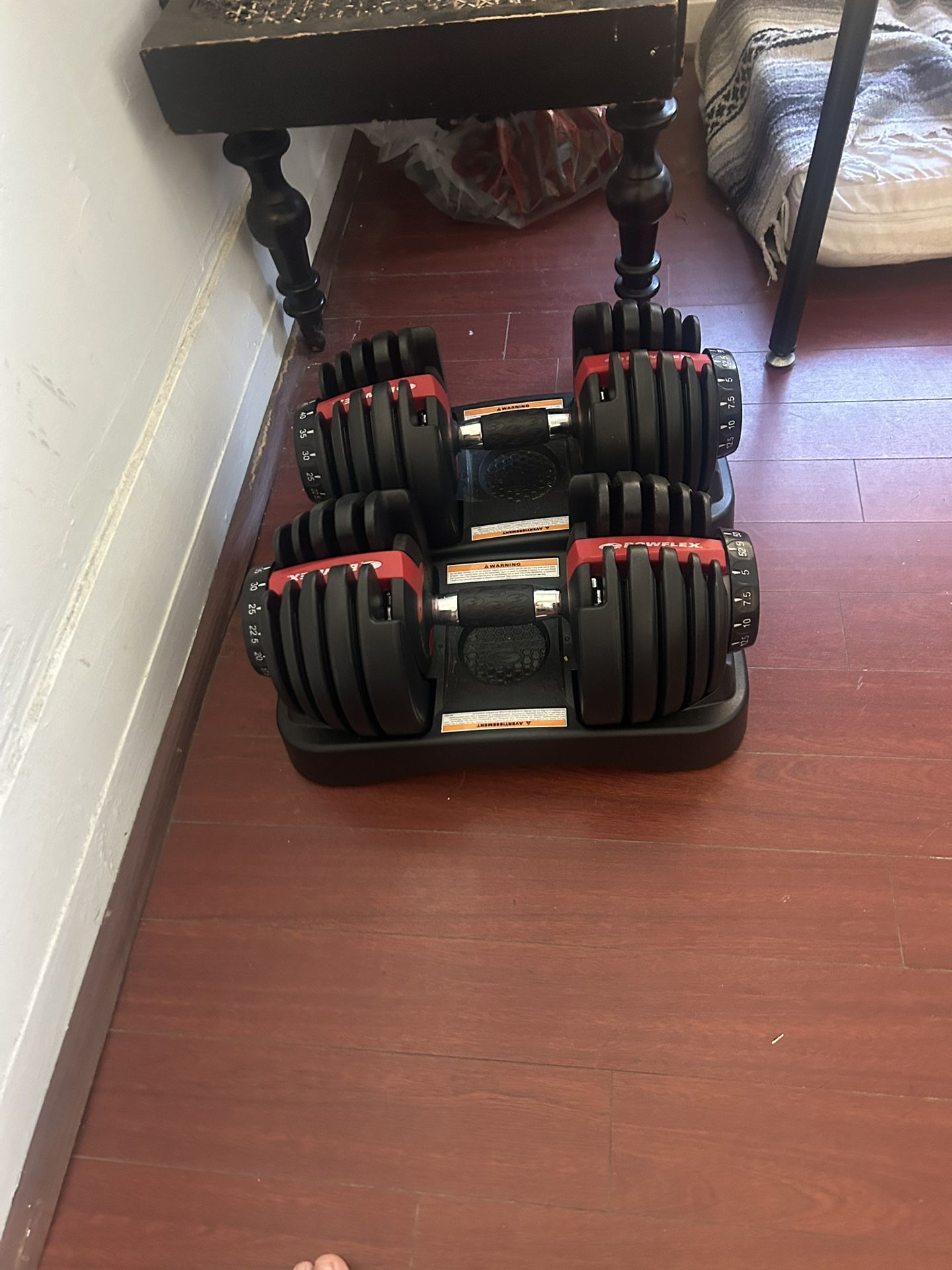 Bowflex Dumbbells Adjustable 52.5 (Like New)