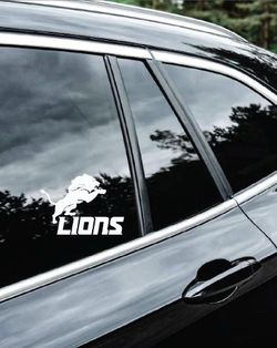 Vinyl decal sticker Lions size 5 inches.
