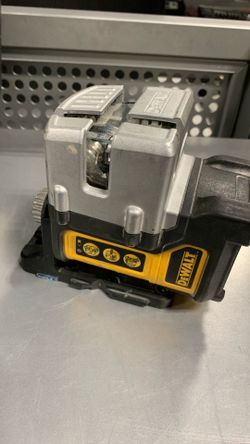 DeWalt DW089CG 3-line green laser level