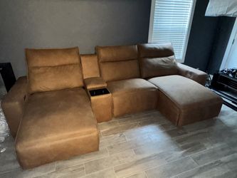 Saddle 4 Pc Dual Power Reclining ModularTwo In Good Condition With Little Use