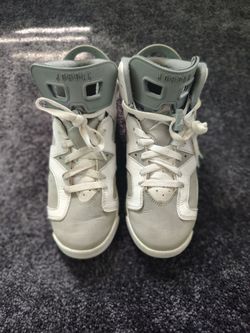 Jordan Retro 6 ‘Cool Greys  6.5Y