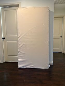 3 ft x 6 ft - Foam Mattress pad w/cover