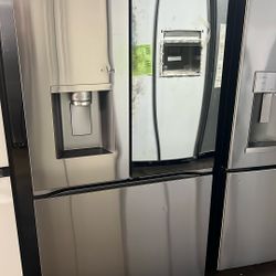 NEW OPEN BOX LG COUNTER DEPTH MIRRORED INSTA VIEW REFRIGERATOR 