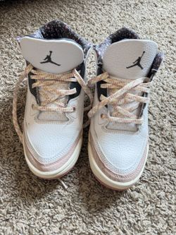 Girls Jordan sneaker
