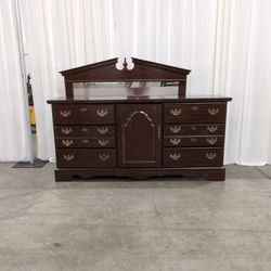 Traditional Dark Wood Eight-Drawer Dresser with Mirror