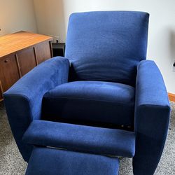 2 Lazboy recliners