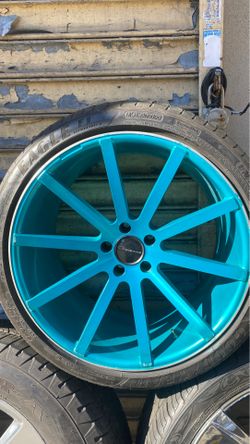 Size 20 rims all 4 with tires