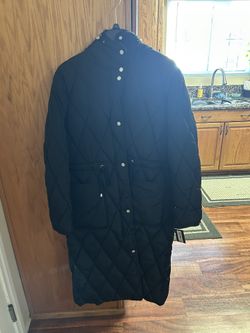 Kenneth Cole Puffered trench coat
