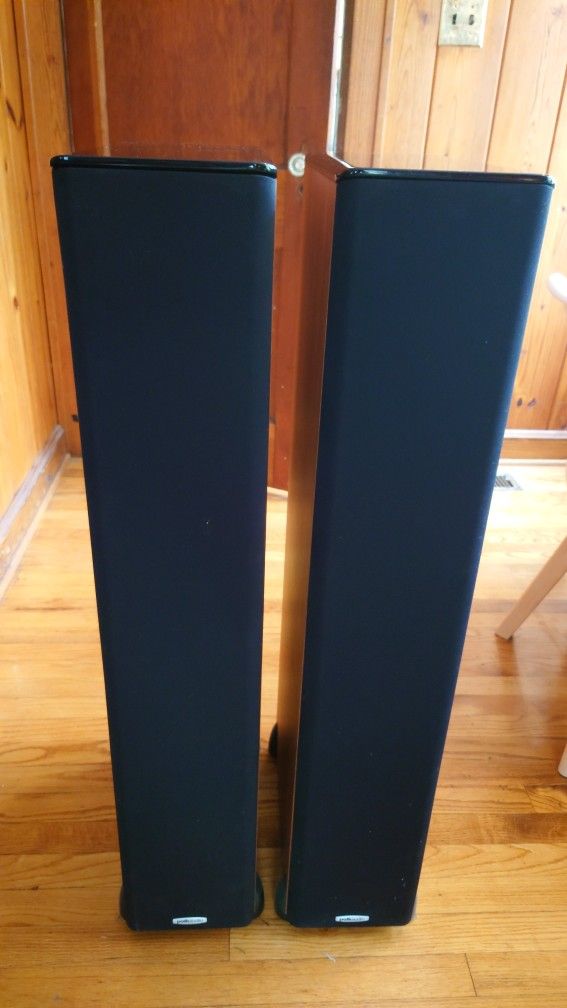 Polk Audio TSi 400 Tower Speakers Excellent Condition