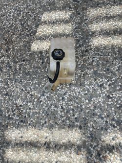 2004 GMC sierra radiator overflow