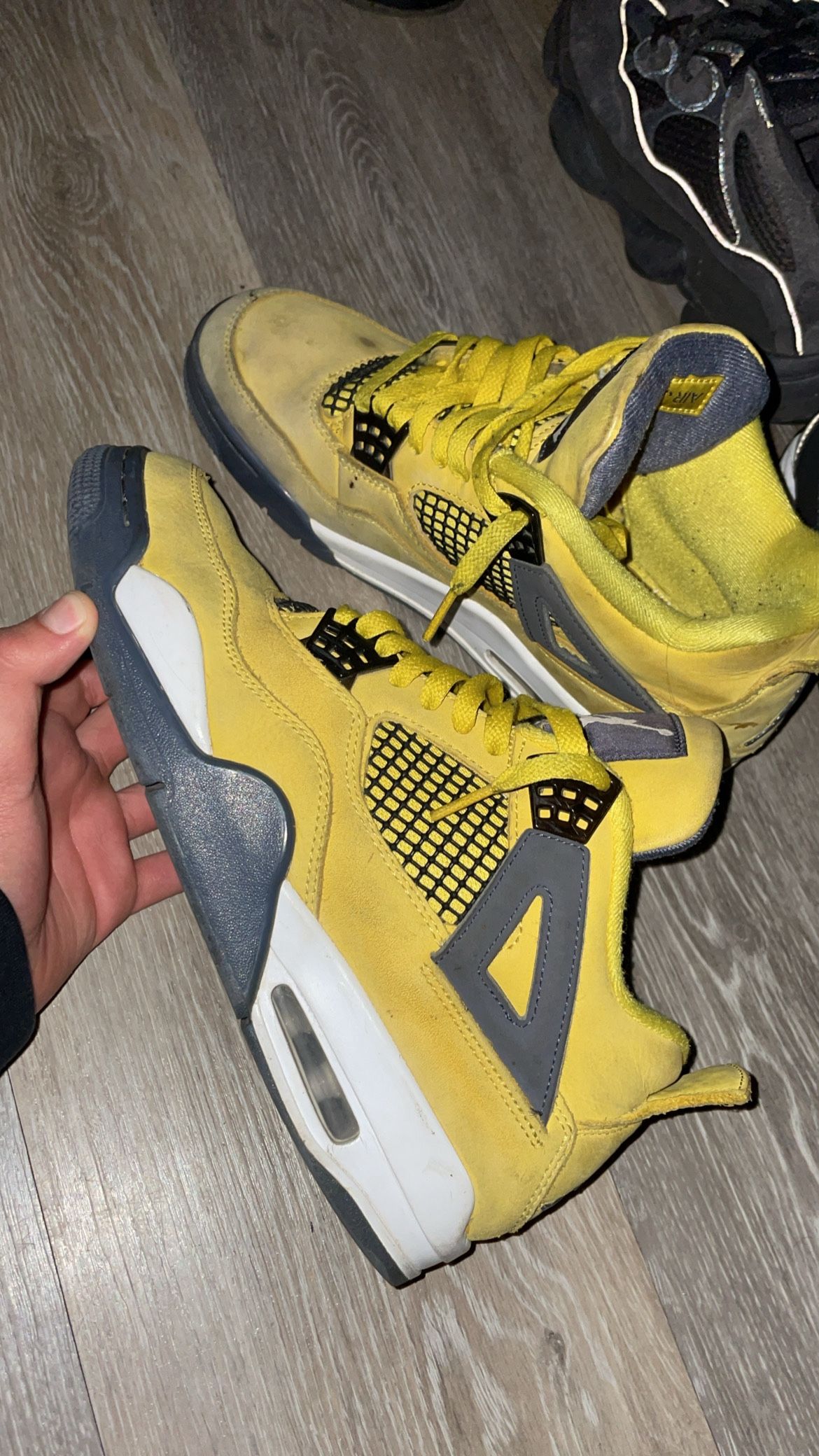 Jordan 4s Yellow Thunder