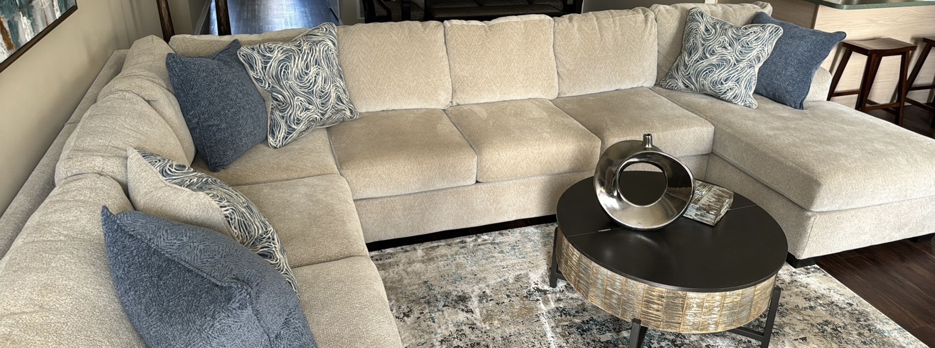 PERFECT condition Furniture 4-3 Piece Sofa