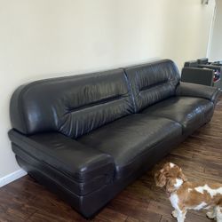 10 FOOT LEATHER COUCH