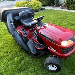 Riding Lawn Mower With Triple Bagger System 