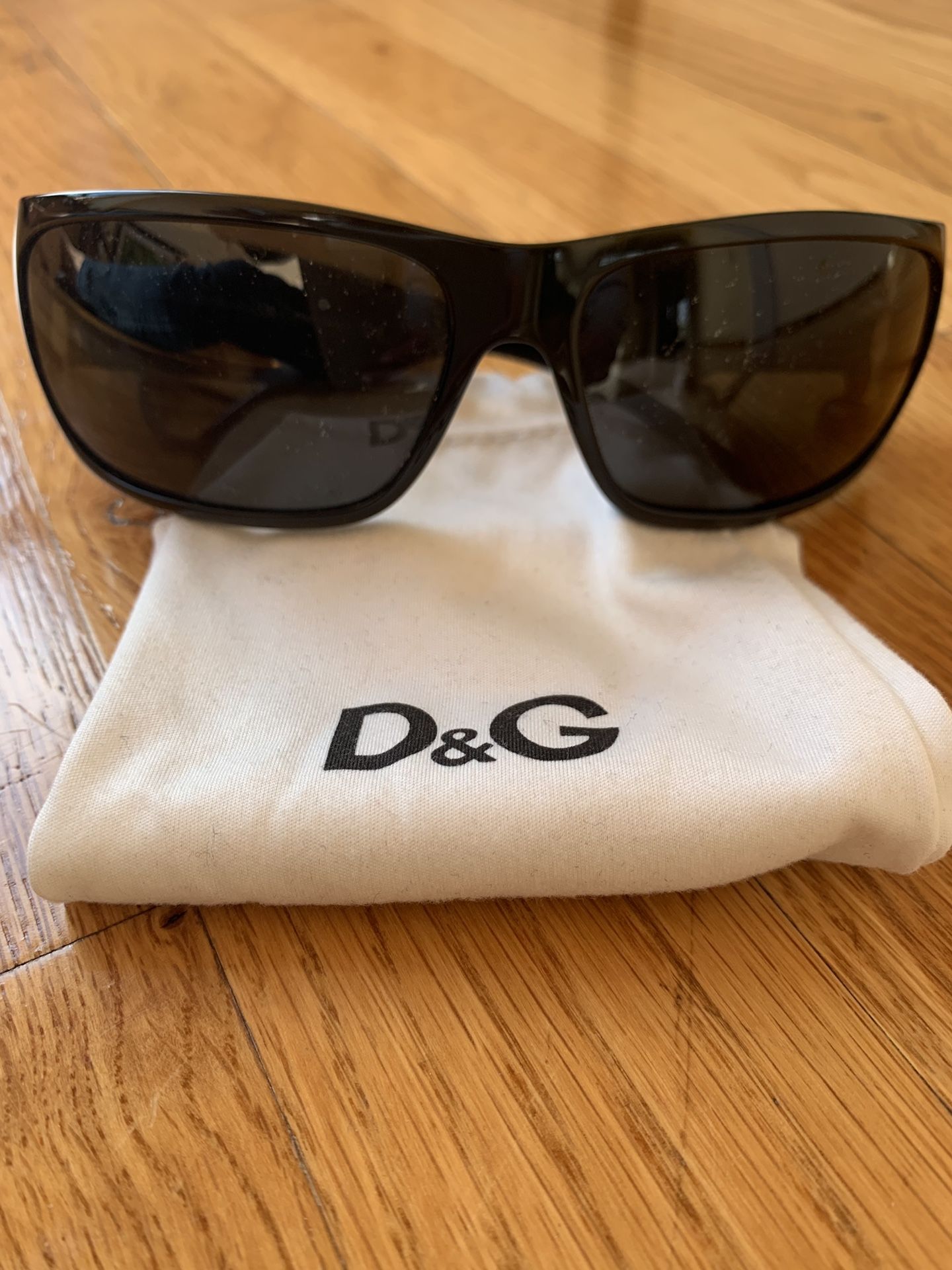 AUTHENTIC Dolce & Gabbana men’s sunglasses