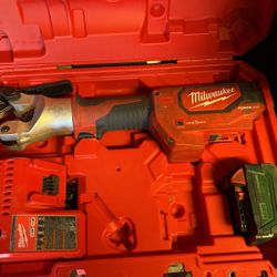 Milwaukee, Dieless, 750 Crimper