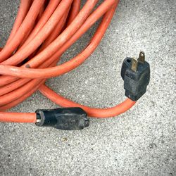 100 Foot Heavy Duty Extension Cord
