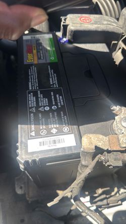 W124r-670 700 amp 140 ever start battery